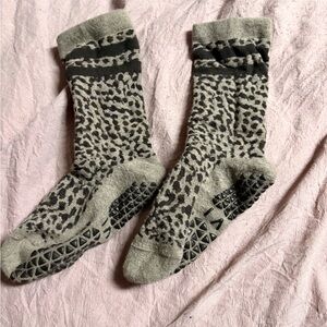 EUC Pure Barre grip socks